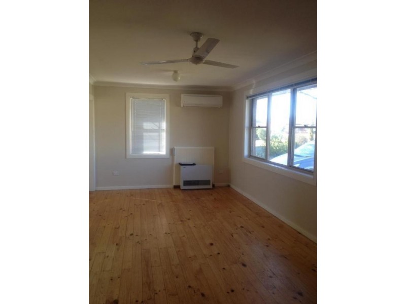 5 Gerathy Street, Goulburn NSW 2580