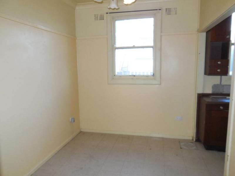 2 Jubilee Avenue, Goulburn NSW 2580