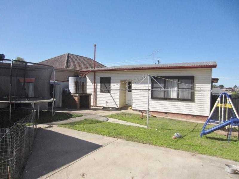 8 Hume Street, Goulburn NSW 2580