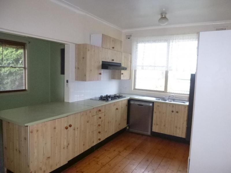 27 Hume Street, Goulburn NSW 2580