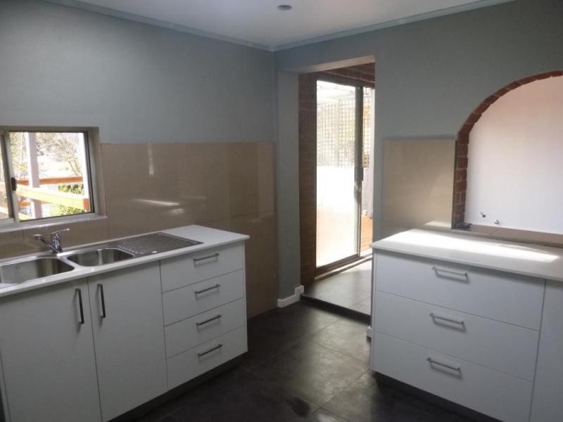 13 Fitzroy Street, Goulburn NSW 2580
