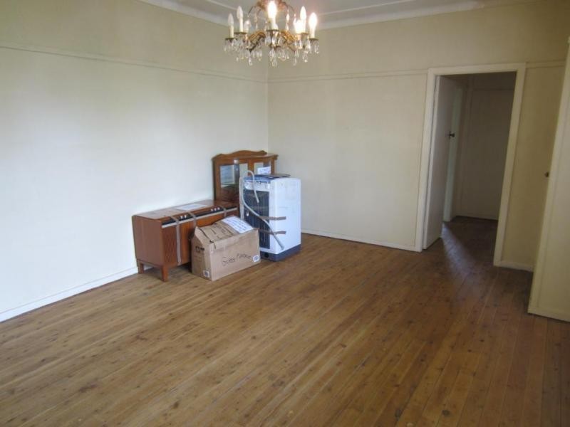 21 Darcy Crescent, Goulburn NSW 2580