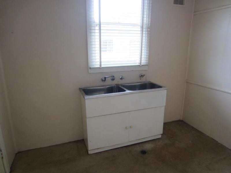 21 Darcy Crescent, Goulburn NSW 2580