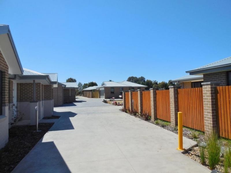 8/95 Gibson Street, Goulburn NSW 2580