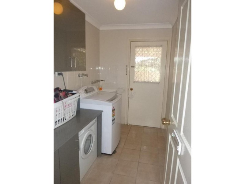 6 Willow Grove Place, Goulburn NSW 2580