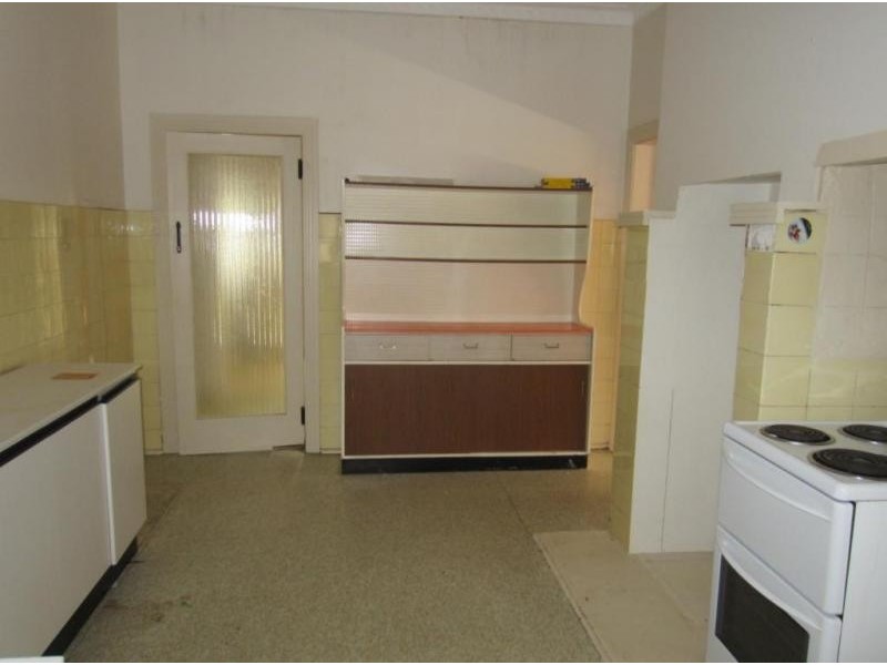 37 Mundy Street, Goulburn NSW 2580