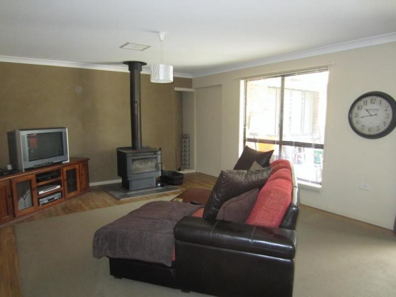 11 Cahill Place, Goulburn NSW 2580