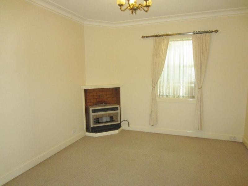 249 Bourke Street, Goulburn NSW 2580