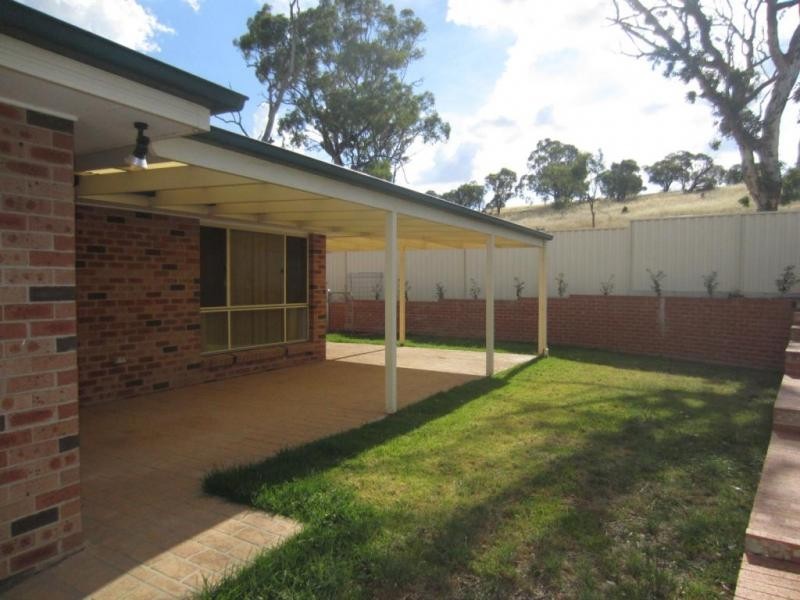 16 Ivy Lea Place, Goulburn NSW 2580