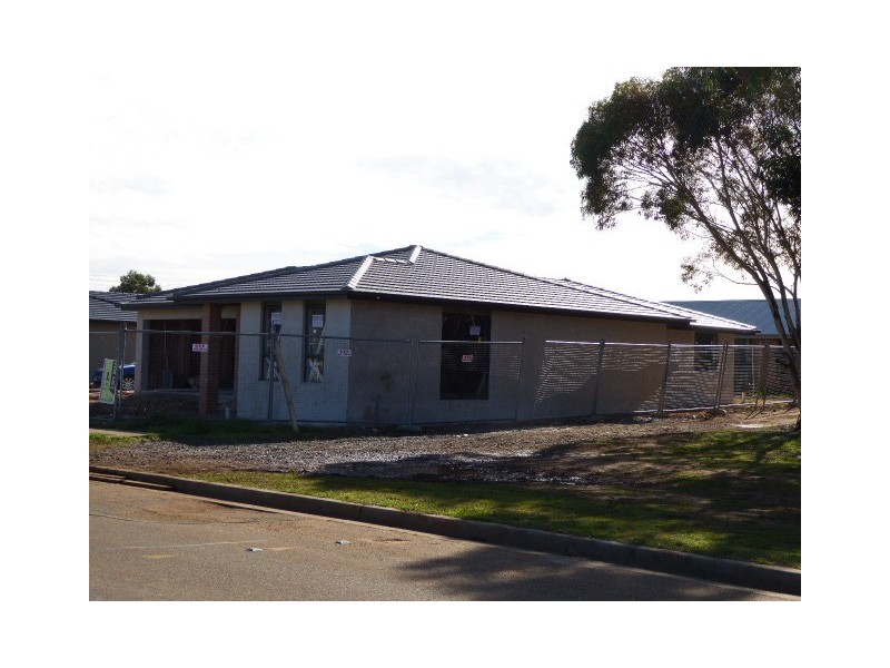 48 Gourock Avenue, Goulburn NSW 2580