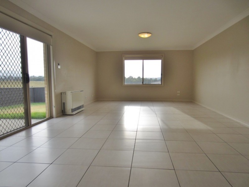 41 McGuire Drive, Goulburn NSW 2580