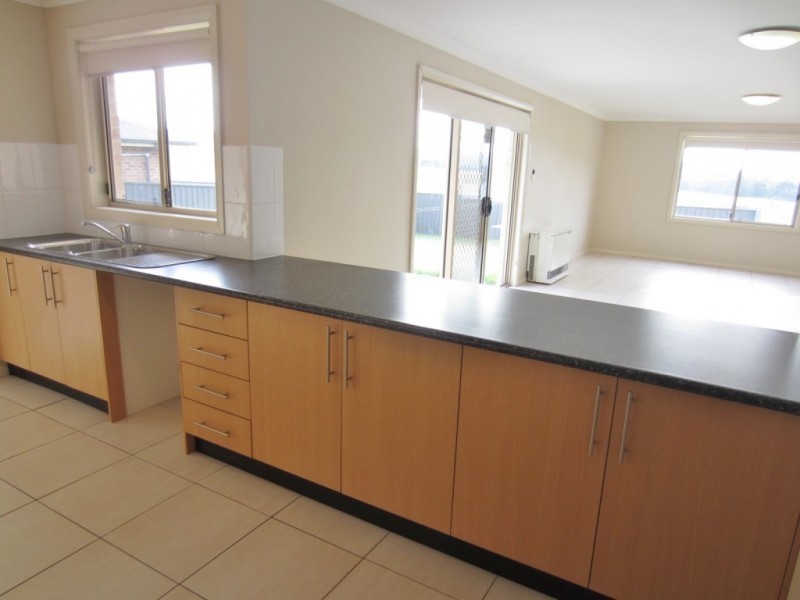 41 McGuire Drive, Goulburn NSW 2580