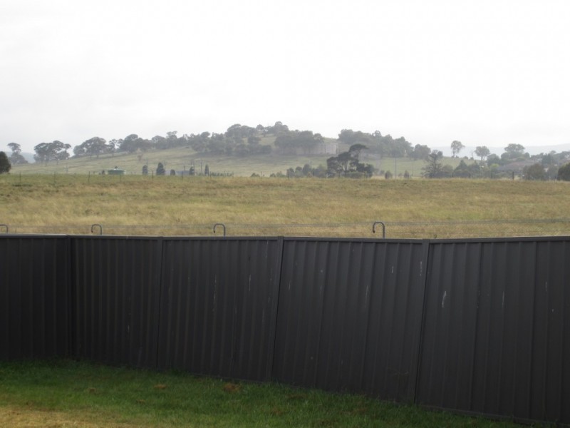 41 McGuire Drive, Goulburn NSW 2580