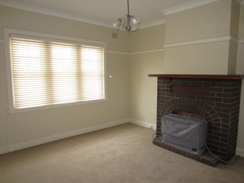 108 Sloane Street, Goulburn NSW 2580