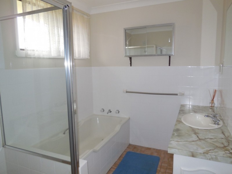 13 Manfred Place, Goulburn NSW 2580