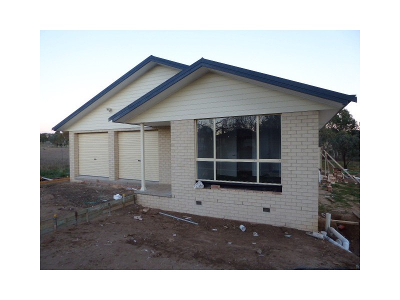 60 Hoskins Street, Goulburn NSW 2580
