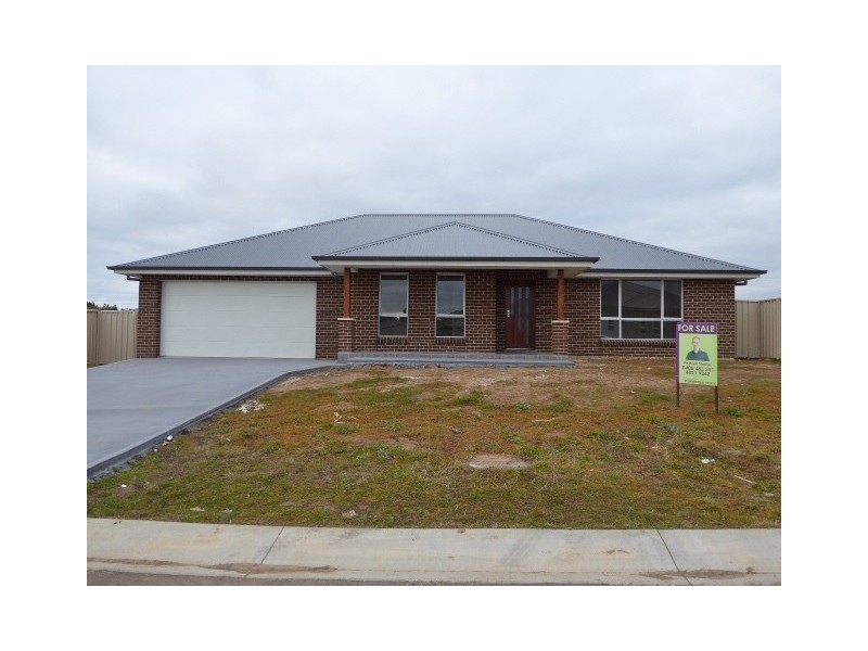 3 Fraser Close, Goulburn NSW 2580