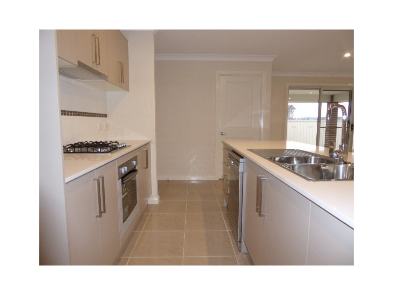 3 Fraser Close, Goulburn NSW 2580