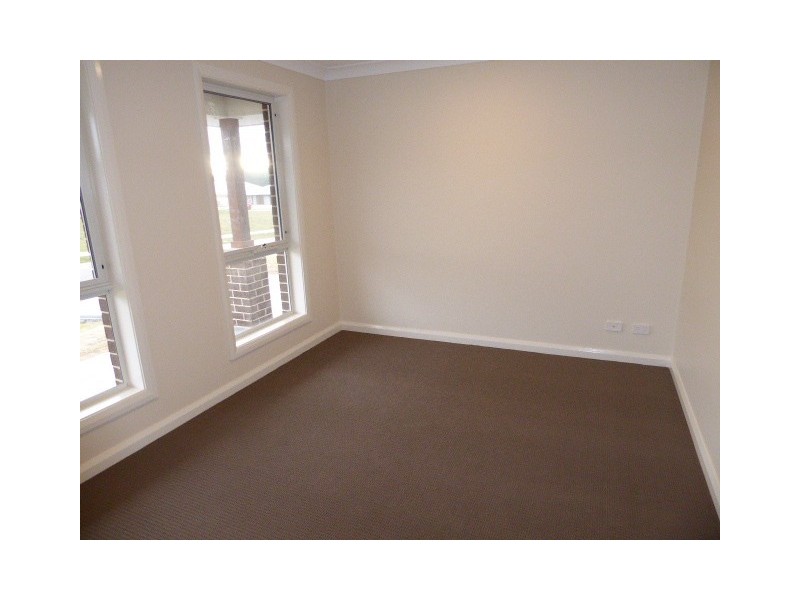 3 Fraser Close, Goulburn NSW 2580