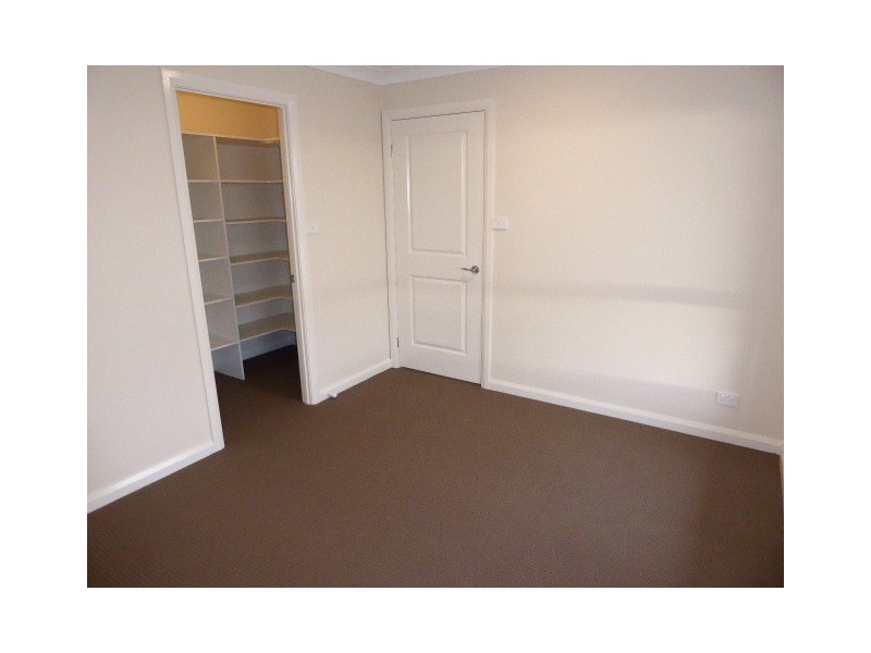 3 Fraser Close, Goulburn NSW 2580