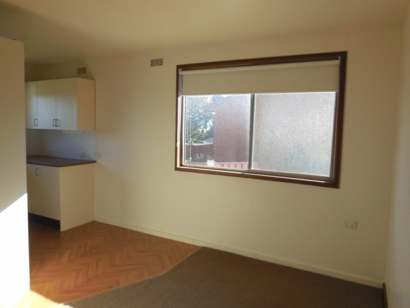 36 Yarrowlow Street, Goulburn NSW 2580