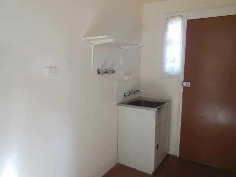 36 Yarrowlow Street, Goulburn NSW 2580