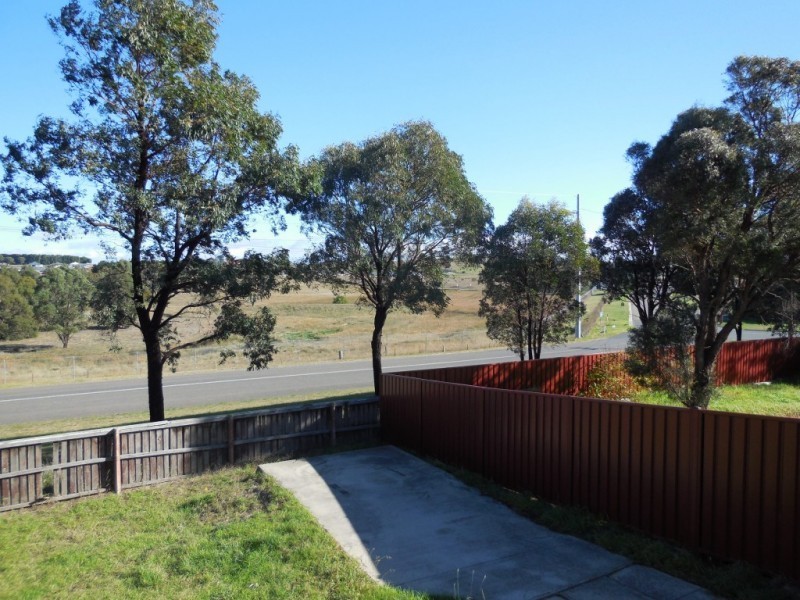 36 Yarrowlow Street, Goulburn NSW 2580