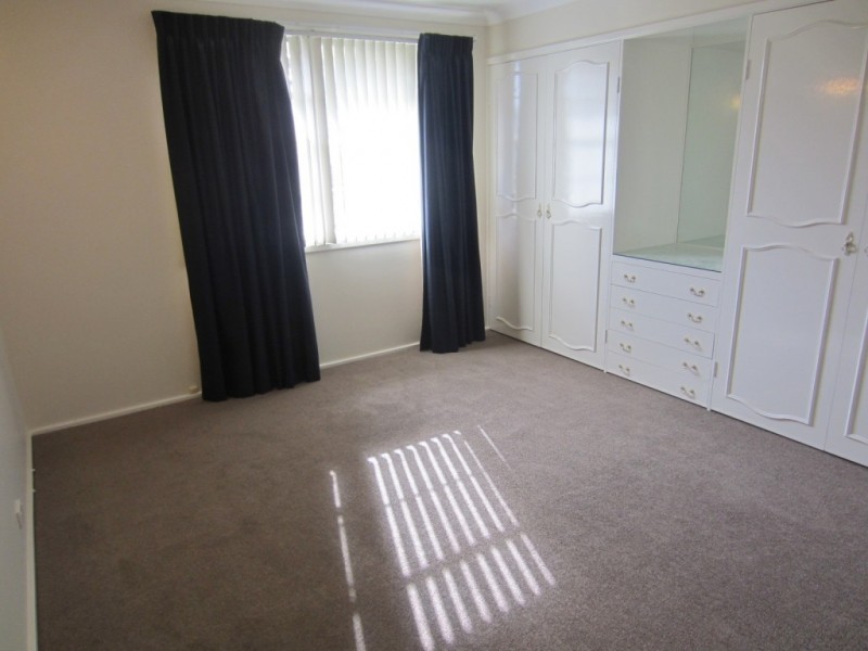 13 Manfred Place, Goulburn NSW 2580