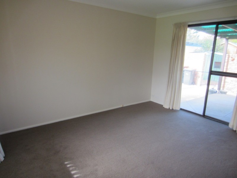 13 Manfred Place, Goulburn NSW 2580