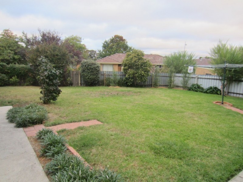 13 Manfred Place, Goulburn NSW 2580