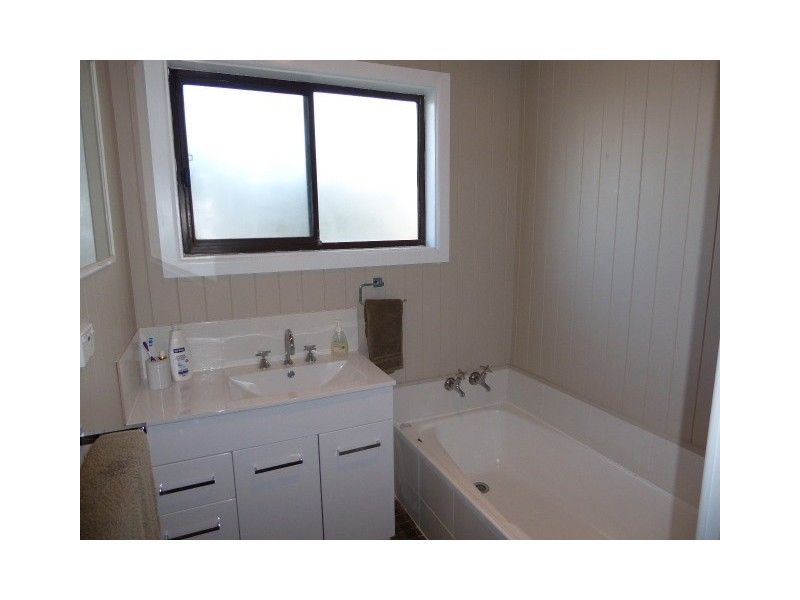 19 Knox Street, Goulburn NSW 2580