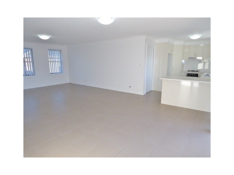 8/95 Gibson Street, Goulburn NSW 2580