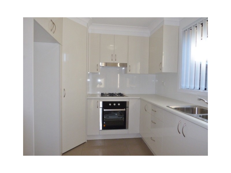 8/95 Gibson Street, Goulburn NSW 2580