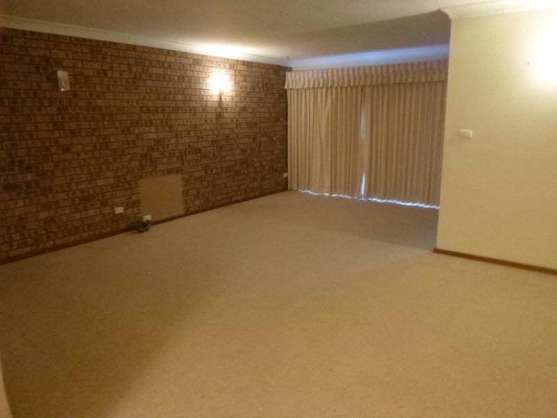 1 Carramar Way, Goulburn NSW 2580