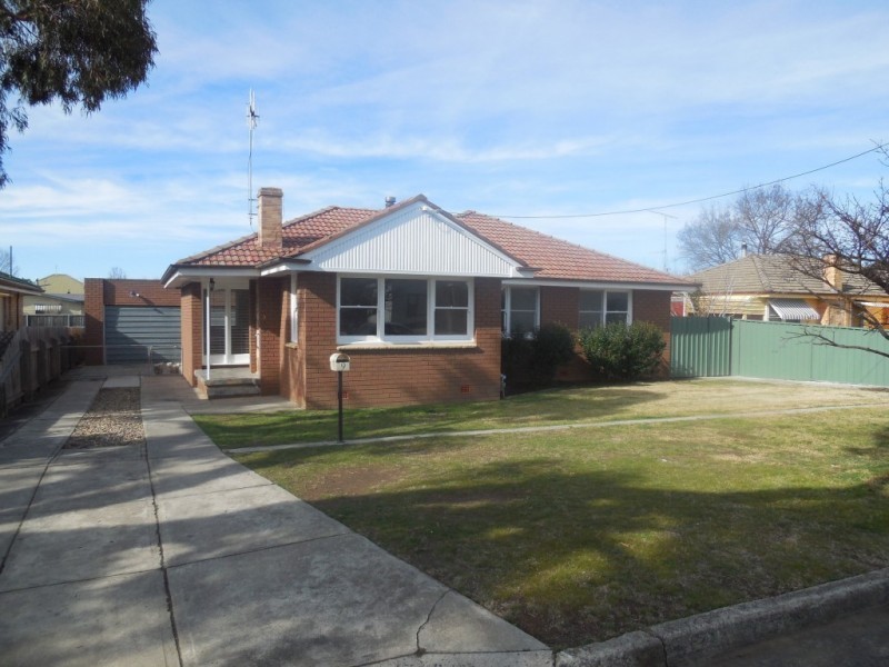 9 Gibson Street, Goulburn NSW 2580