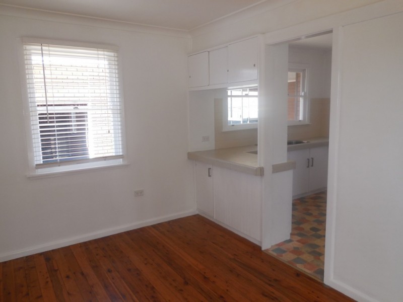 9 Gibson Street, Goulburn NSW 2580