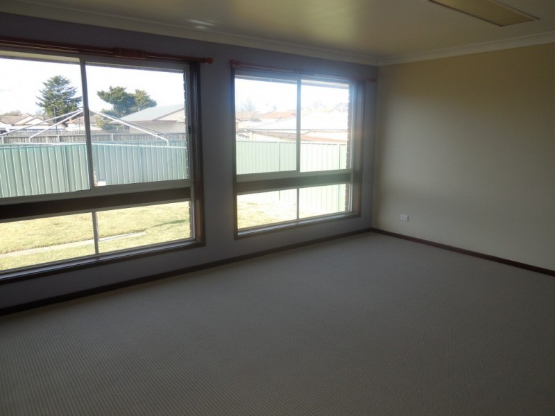 9 Gibson Street, Goulburn NSW 2580