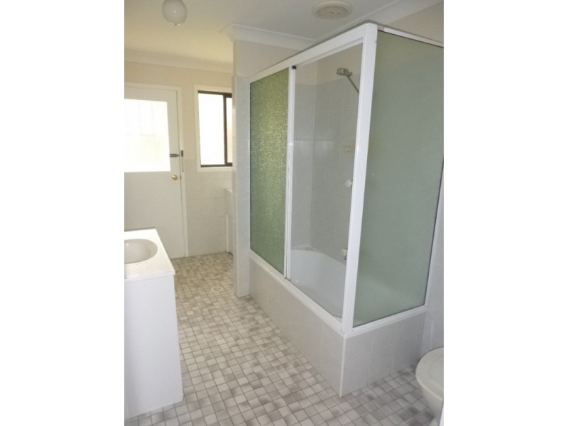 16 Parkside Place, Goulburn NSW 2580