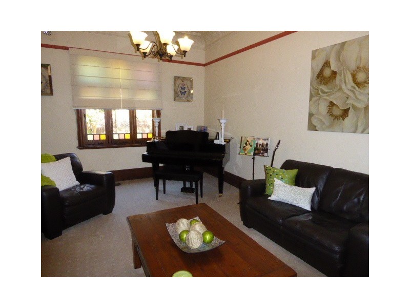 10 Beppo Street, Goulburn NSW 2580