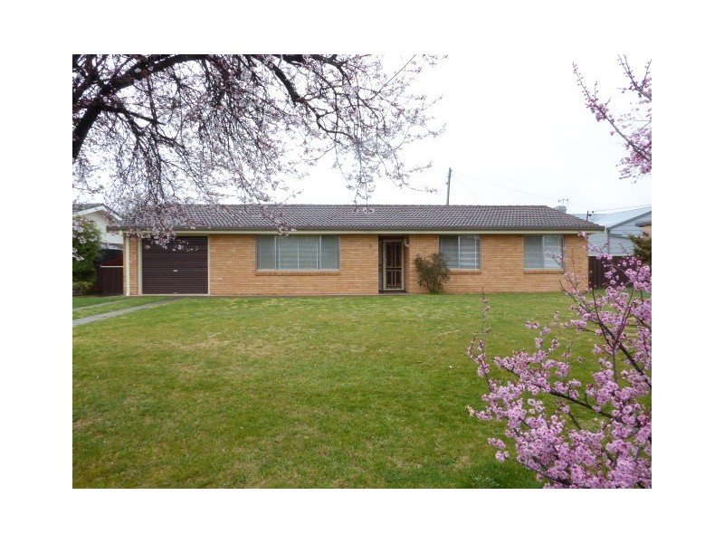 5 Wheatley Avenue, Goulburn NSW 2580