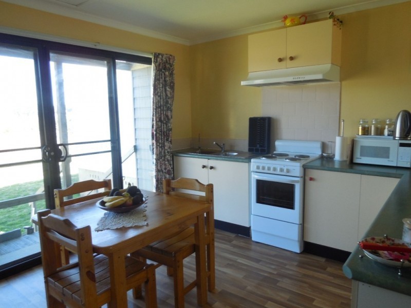 44 Wollondilly Avenue, Goulburn NSW 2580