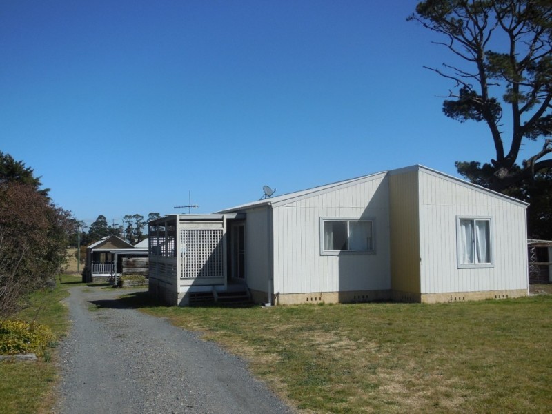 44 Wollondilly Avenue, Goulburn NSW 2580
