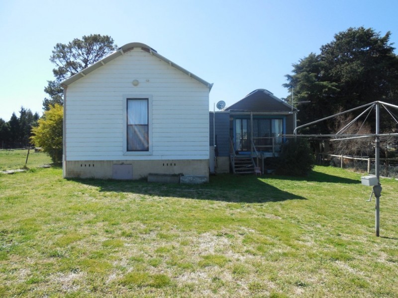 44 Wollondilly Avenue, Goulburn NSW 2580