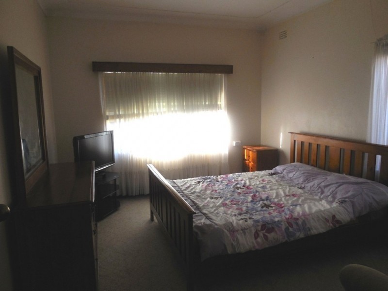 18 Wheatley Avenue, Goulburn NSW 2580