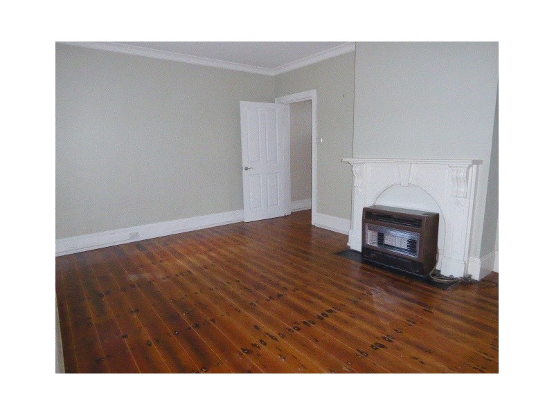 307 Sloane Street, Goulburn NSW 2580