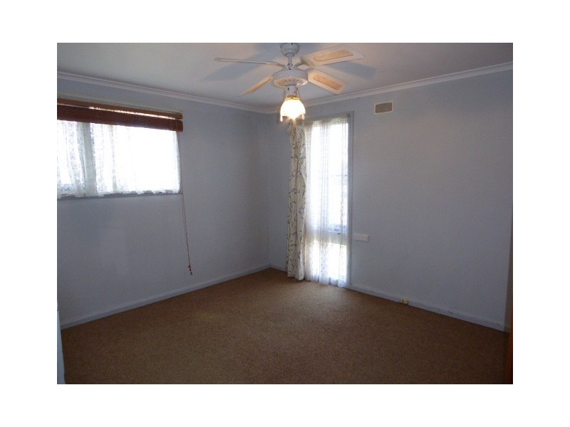 3 Howard Boulevard, Goulburn NSW 2580