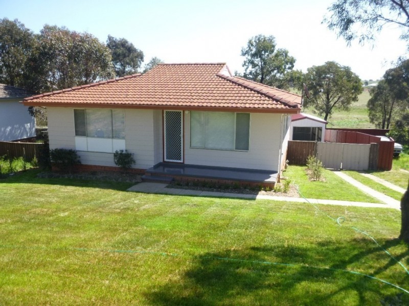 36 Yarrowlow Street, Goulburn NSW 2580