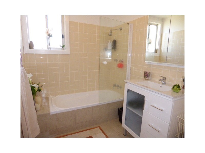 1 Robinson Street, Goulburn NSW 2580