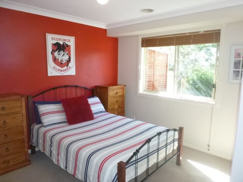 6 Willow Grove Place, Goulburn NSW 2580