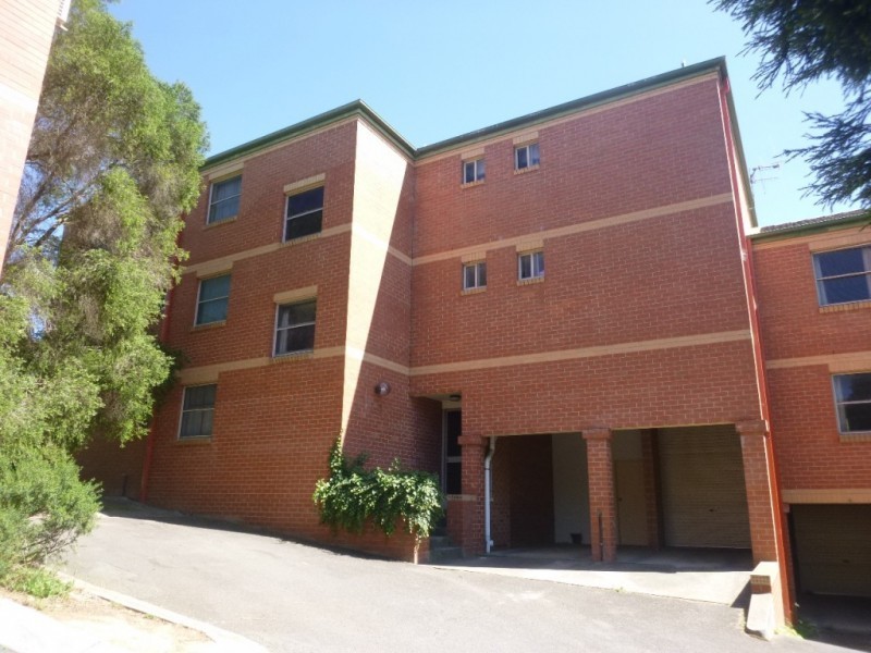 1/33 Ottiwell Street, Goulburn NSW 2580